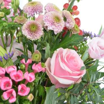 Bouquet pink flowers