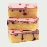 Mother's Day box: Raspberry blondie and Cookie & Cherry brownie