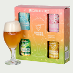 Beer package Gebrouwen door vrouwen with glass