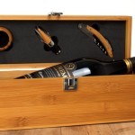 Supreme Merlot in kist met accessoires